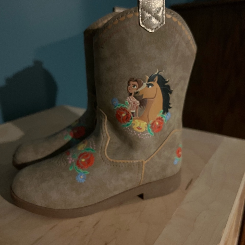 Spirit Cowgirl Boots Size 12